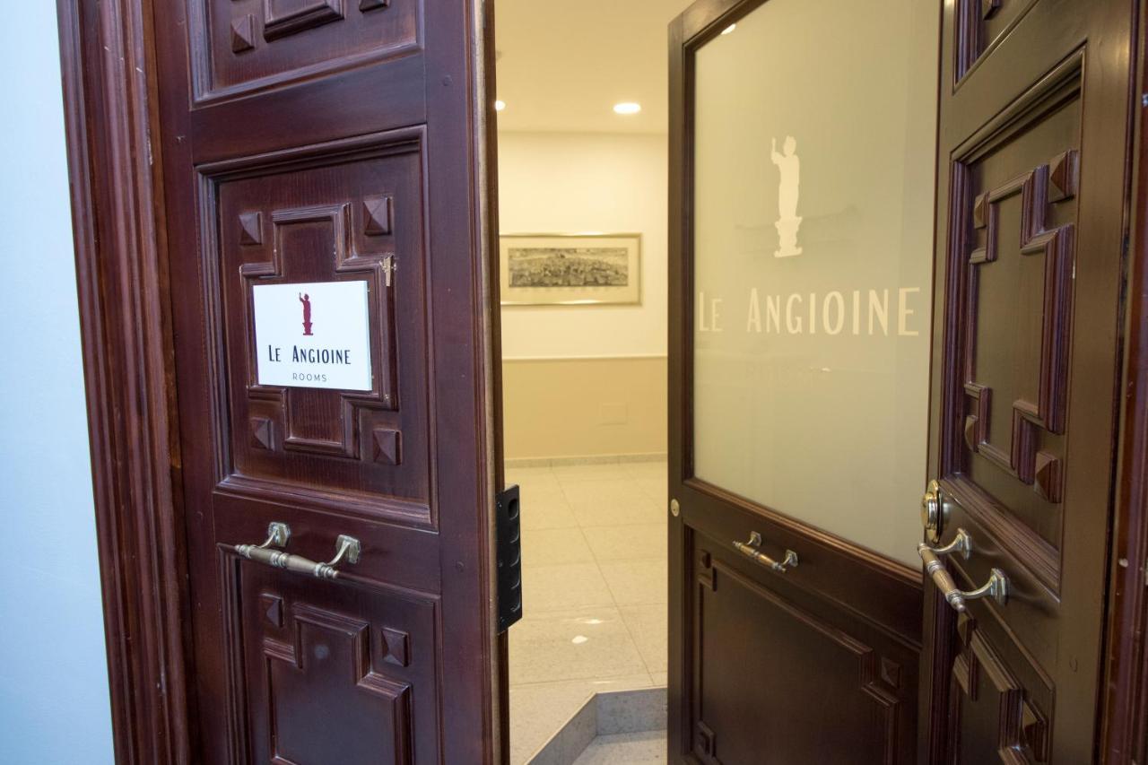 Le Angioine Rooms Nápoles Exterior foto